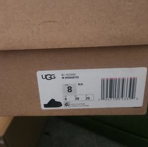 BRAND NEW UGGS